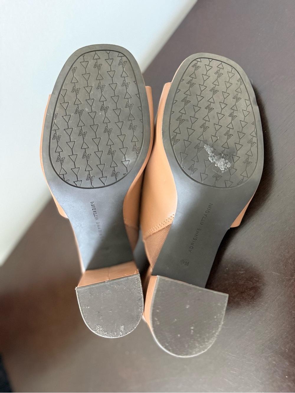 Adrienne Vittadini Camel/Tan Slide Mules size 9 - Picture 7 of 10